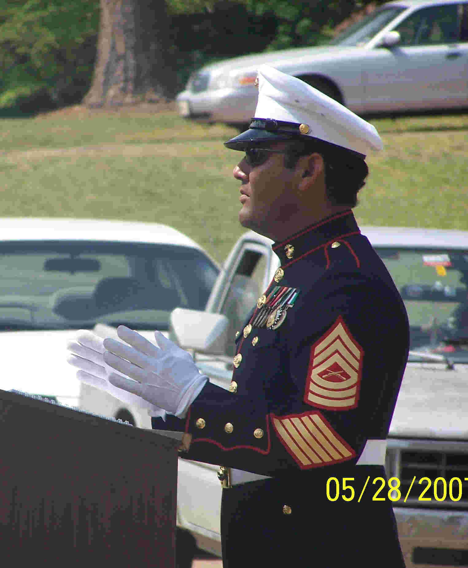 Jesse speaks to crowd